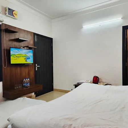 Holidayvilla & Suites Amritsar- Green Avenue Exterior photo