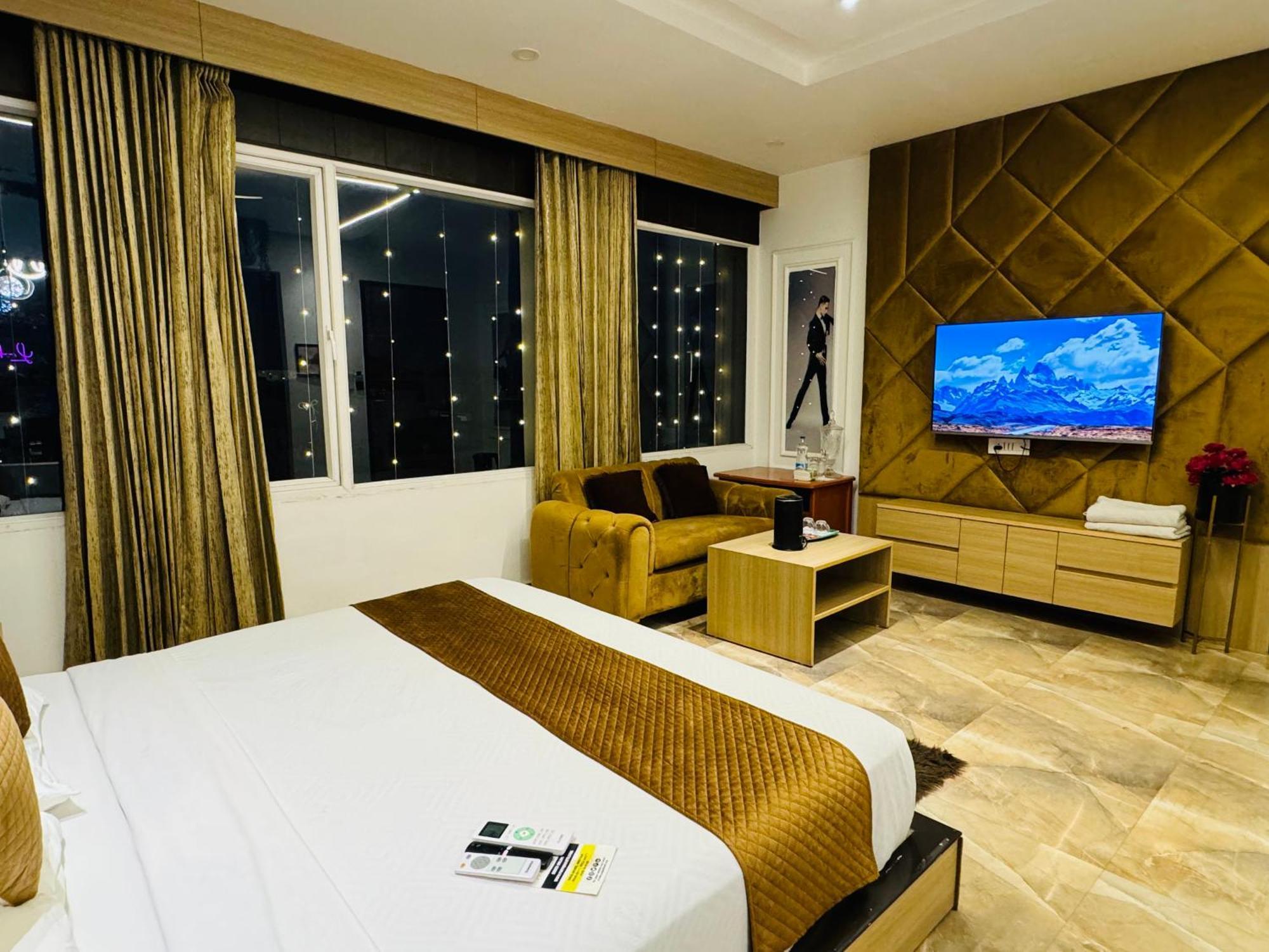 Holidayvilla & Amritsar- Green Avenue *